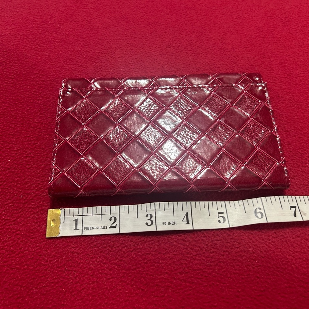 ESTEE LAUDER Quilted Patent Leather Card Holder - Red